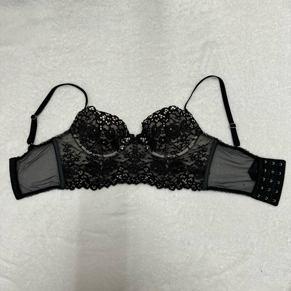 Victoria’s Secret Bra 32C - Picture 3 of 7